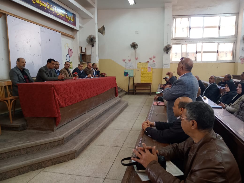 أعمال لجنة الدبلومات الفنية&nbsp;