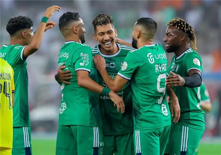 لاعبي الأهلي