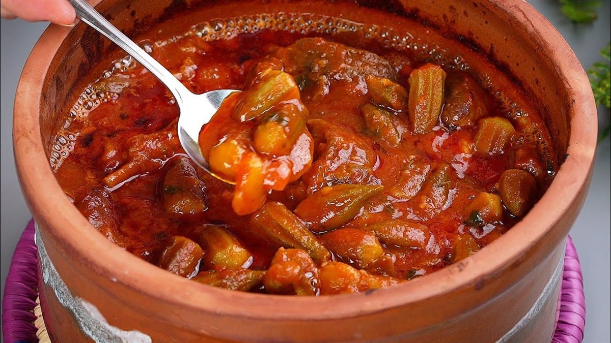 طاجن بامية باللحمة&nbsp;