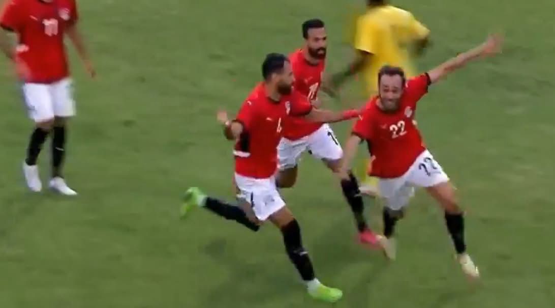 احتفال محمد عنتر