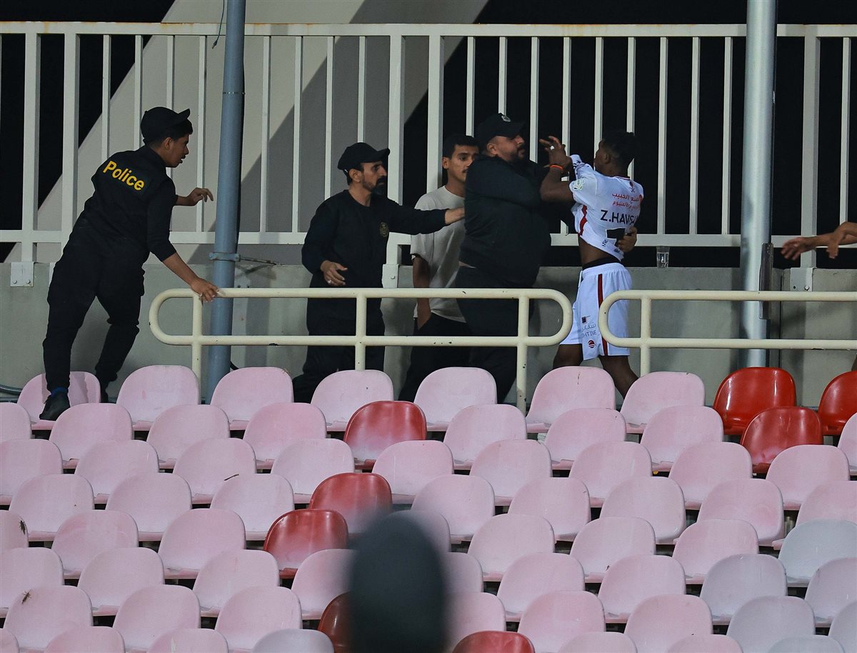 هوساوي لاعب الرائد