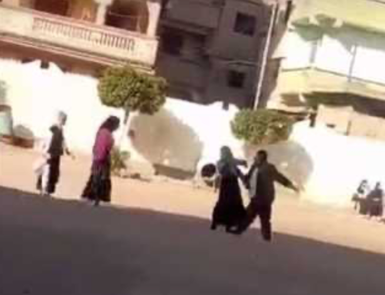 التعدى على الطالبتان