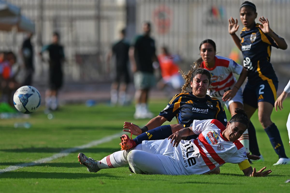الأهلي والزمالك&nbsp;