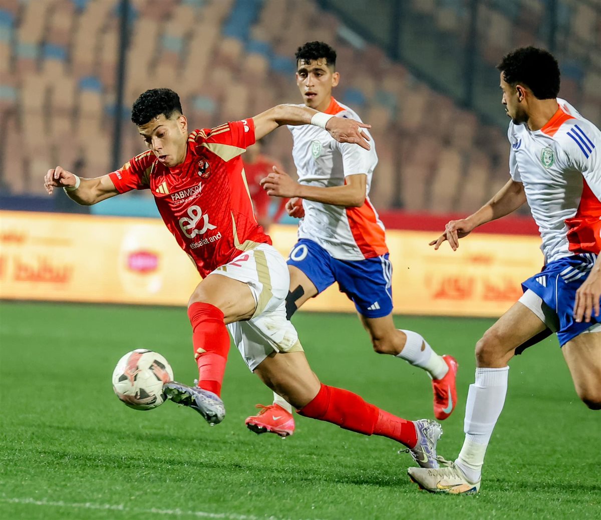 الأهلي وطلائع الجيش