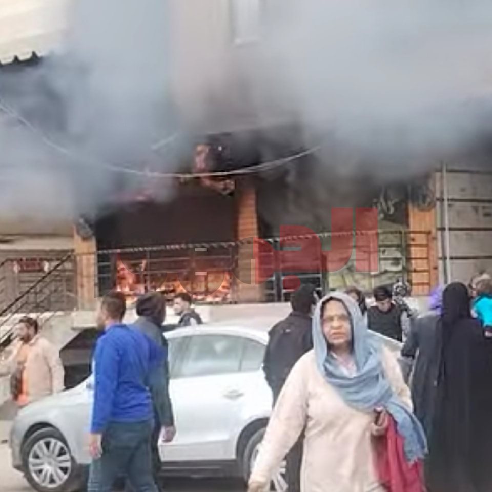 حريق محل حدائق الأهرام