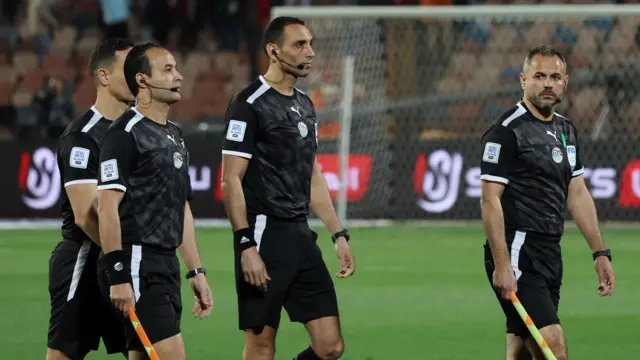 مباراة القمة بين الأهلي والزمالك