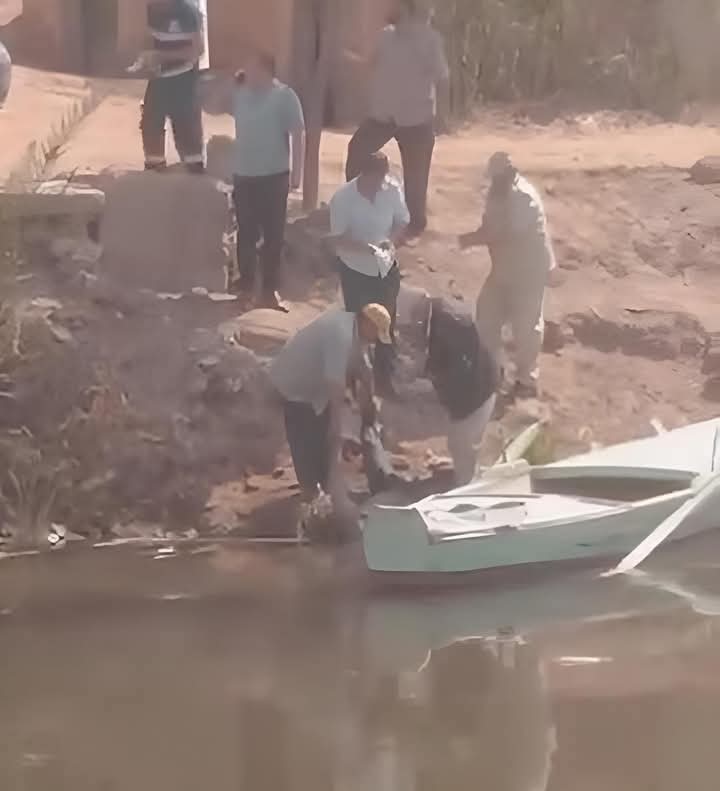 جانب من إنتشال الغريق&nbsp;