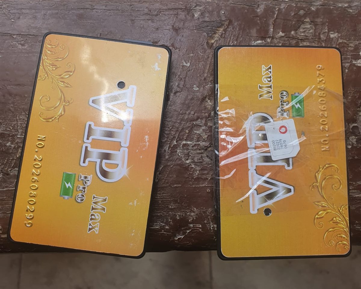 الأجهزة المضبوطة داخل أحد اللجان&nbsp;