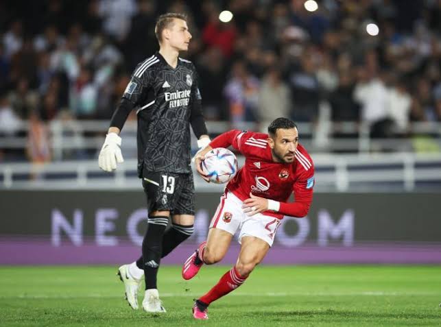 ركلة جزاء علي معلول لاعب الأهلي في ريال مدريد&nbsp;