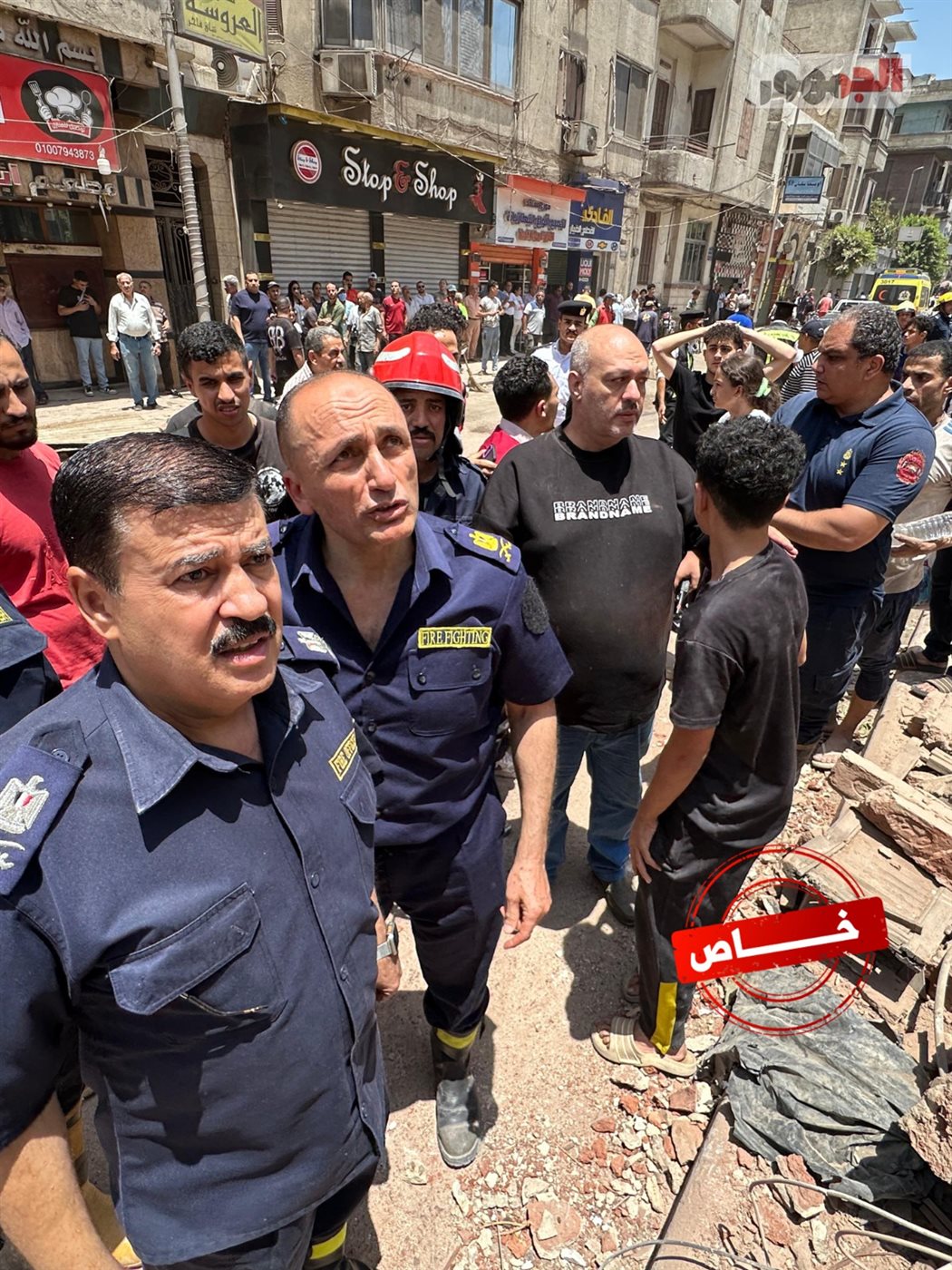 مدير الحماية المدنية خلال متابعة جهود فرق الإنقاذ