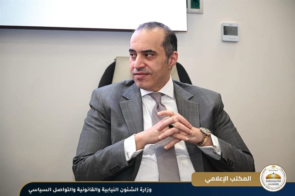 وزير الشؤون النيابية