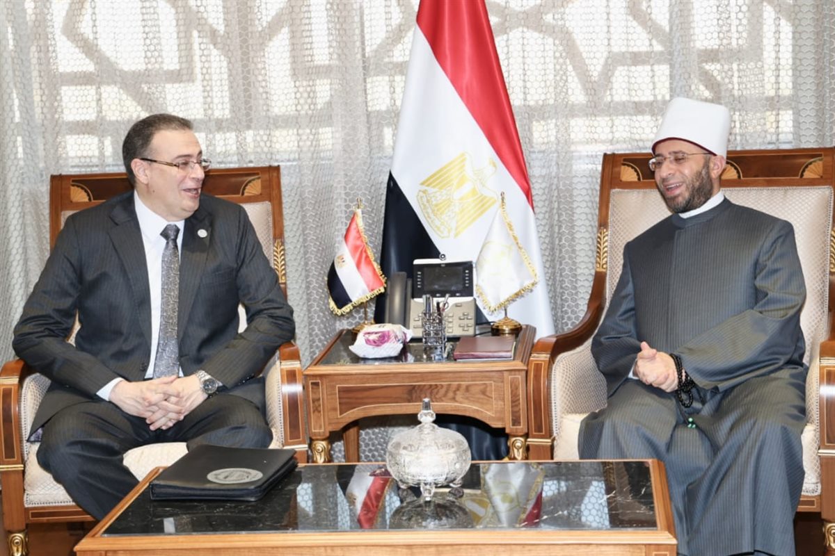 وزير الأوقاف ورئيس التنظيم والإدارة