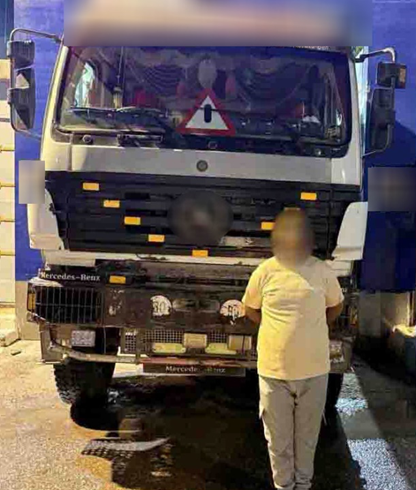 المتهم والسيارة المضبوطة&nbsp;
