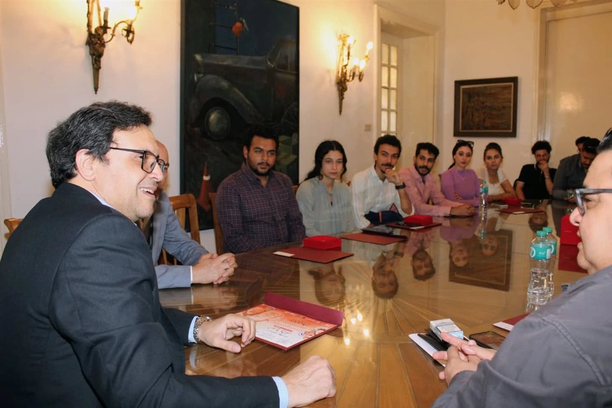 الفائزين بمهرجان المسرح الجامعي