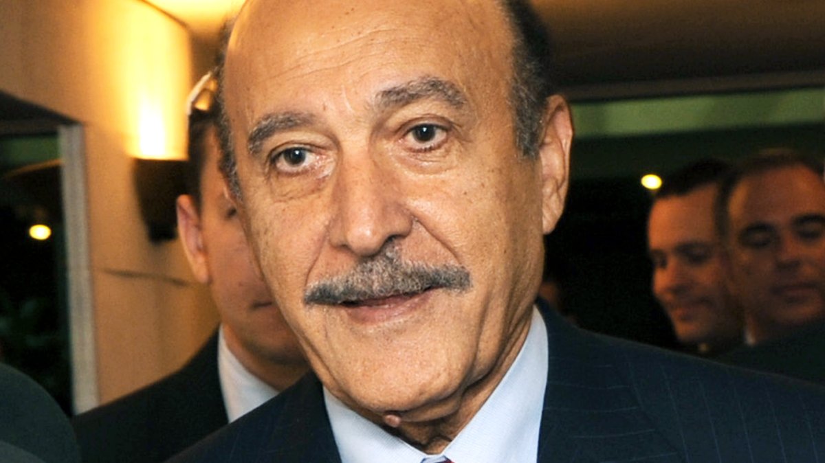 <strong>عمر سليمان</strong>