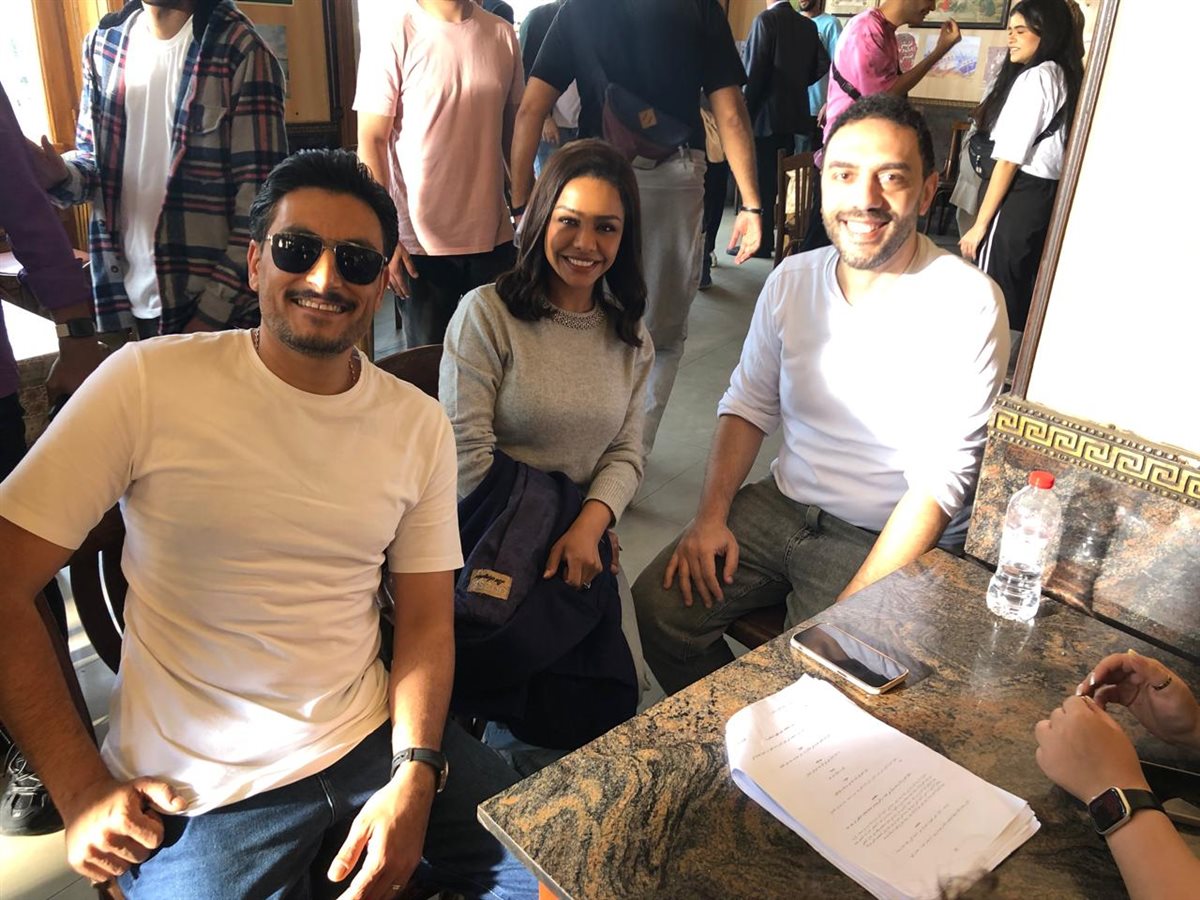<strong>السيناريست ناصر عبد الحميد وأسماء أبو اليزيد وأحمد صفوت</strong>