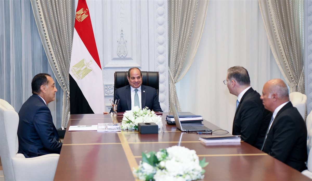 الرئيس السيسي ورئيس الوزراء ووزير البترول