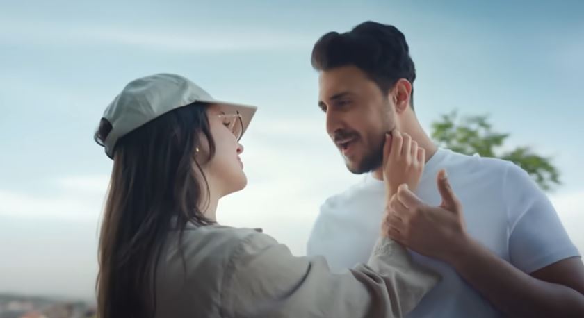 <strong>كليب أغنية 