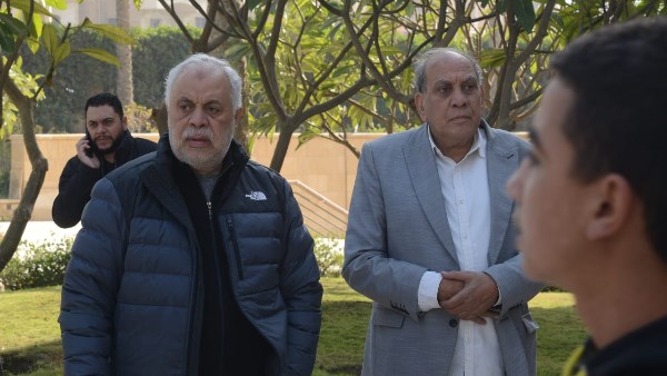 <strong>منير مكرم وأشرف زكي</strong>
