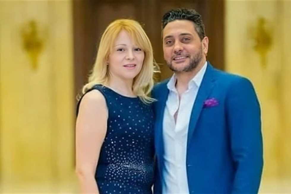 <strong>تامر فرج وزوجته</strong>