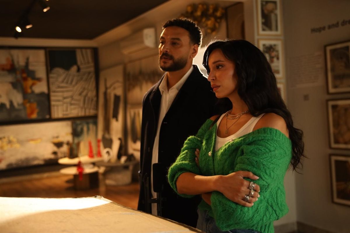 <strong>مسلسل ما تراه ليس كما يبدو</strong>