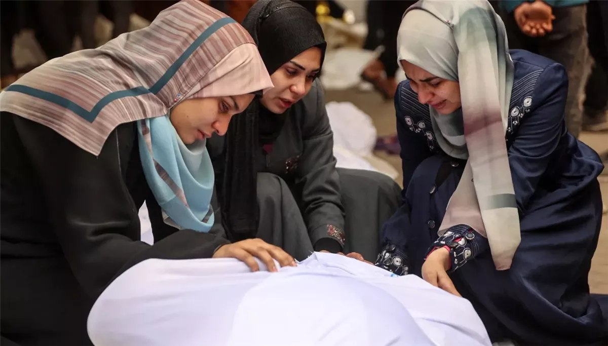 <strong>&nbsp;ارتقاء 48 شهيدًا بنيران جيش الاحتلال في غزة منذ فجر اليوم</strong>