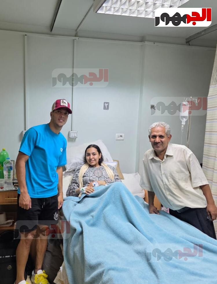 إمام عاشور مع نجلة عم رأفت&nbsp;