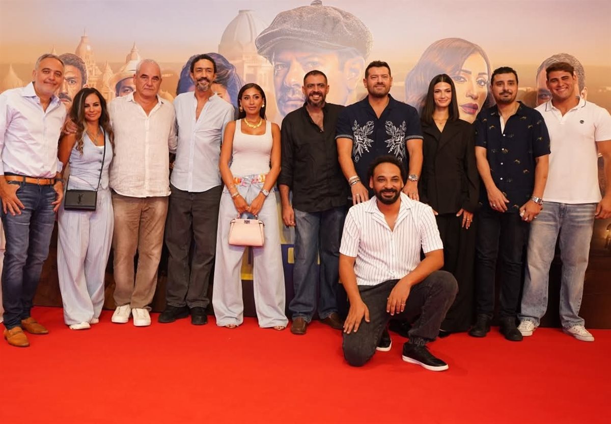 <strong>صناع فيلم درويش</strong>