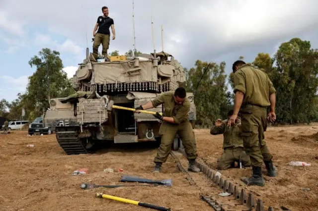 <strong>خطة دولة الاحتلال بـ اجتياح غزة بالكامل تهدد الفلسطينيين</strong>