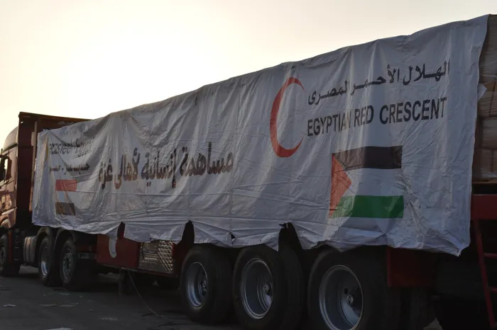 <strong>انطلاق قافلة المساعدات السادسة عشرة من مصر إلى قطاع غزة اليوم</strong>