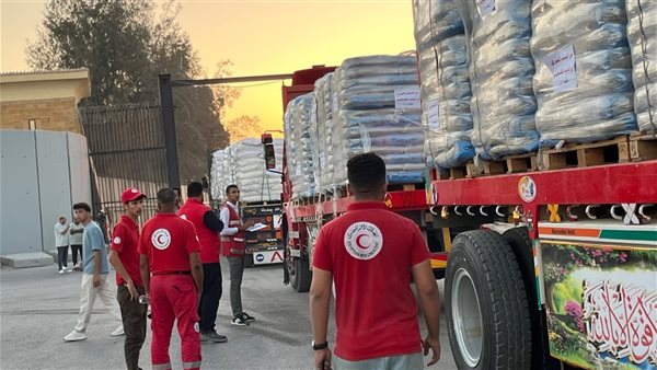 <strong>انطلاق قافلة المساعدات السادسة عشرة من مصر إلى قطاع غزة اليوم</strong>