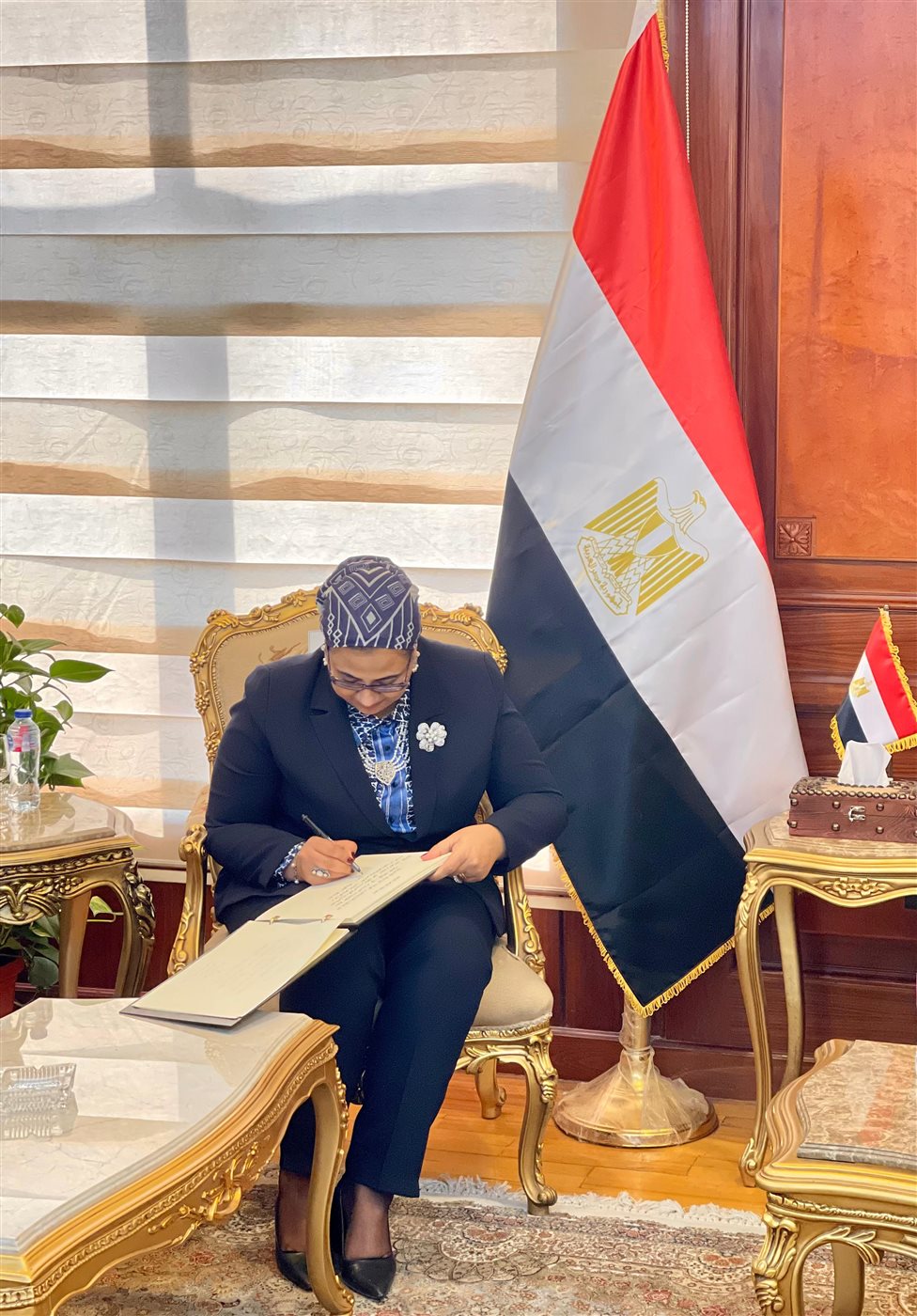 &nbsp;المجلس القومي للمرأة يهنئ المستشار محمد الشناوى بتوليه رئاسة النيابة الإدارية