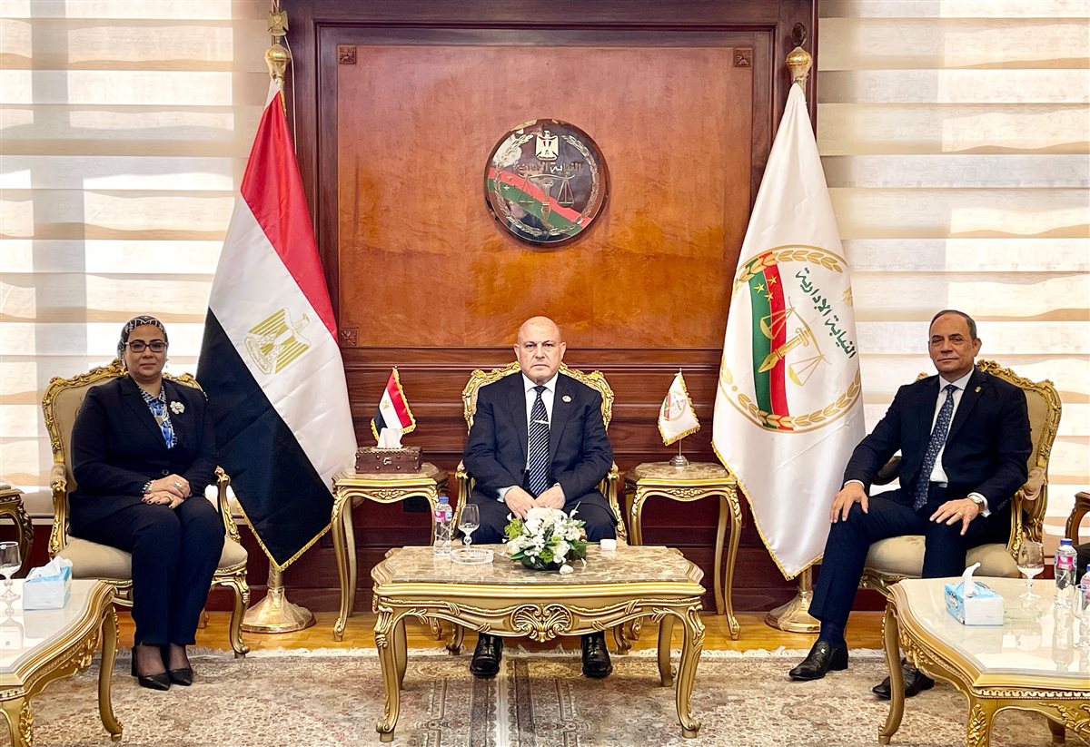 &nbsp;المجلس القومي للمرأة يهنئ المستشار محمد الشناوى بتوليه رئاسة النيابة الإدارية