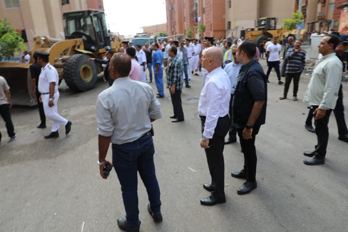 <strong>إزالة الإشغالات والتعديات بمدينة معًا</strong>