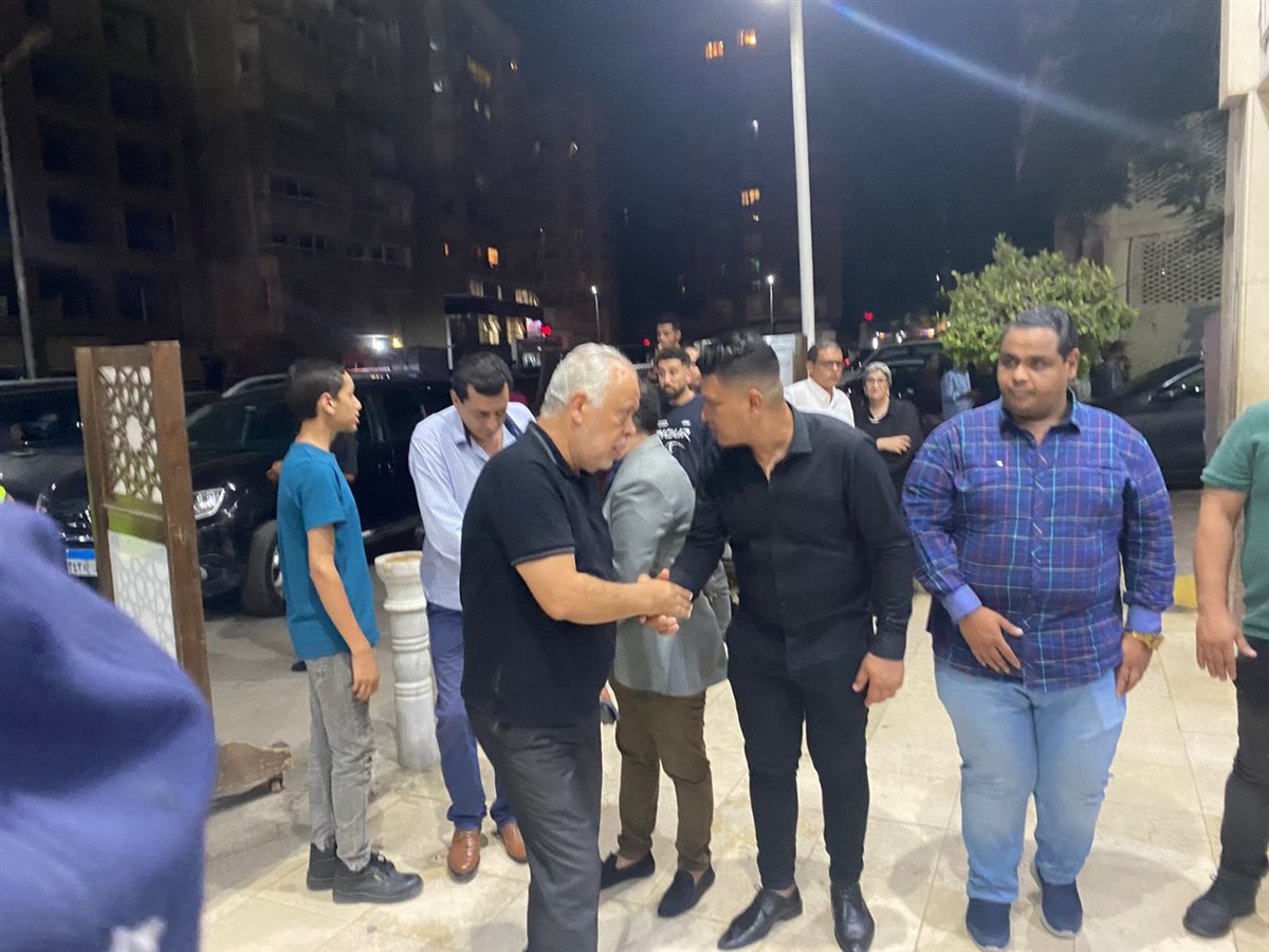 <strong>عزاء والدة صبحي خليل</strong>