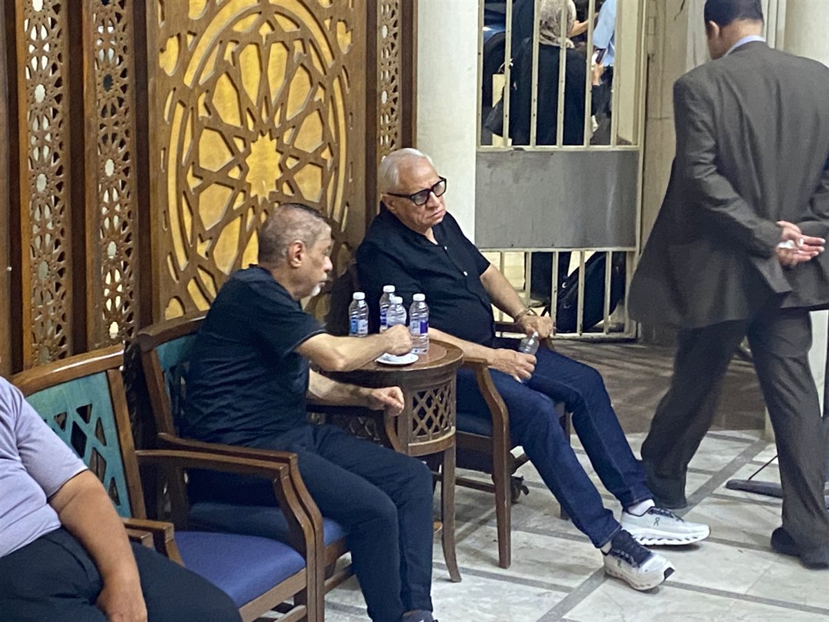 <strong>عزاء والدة صبحي خليل</strong>