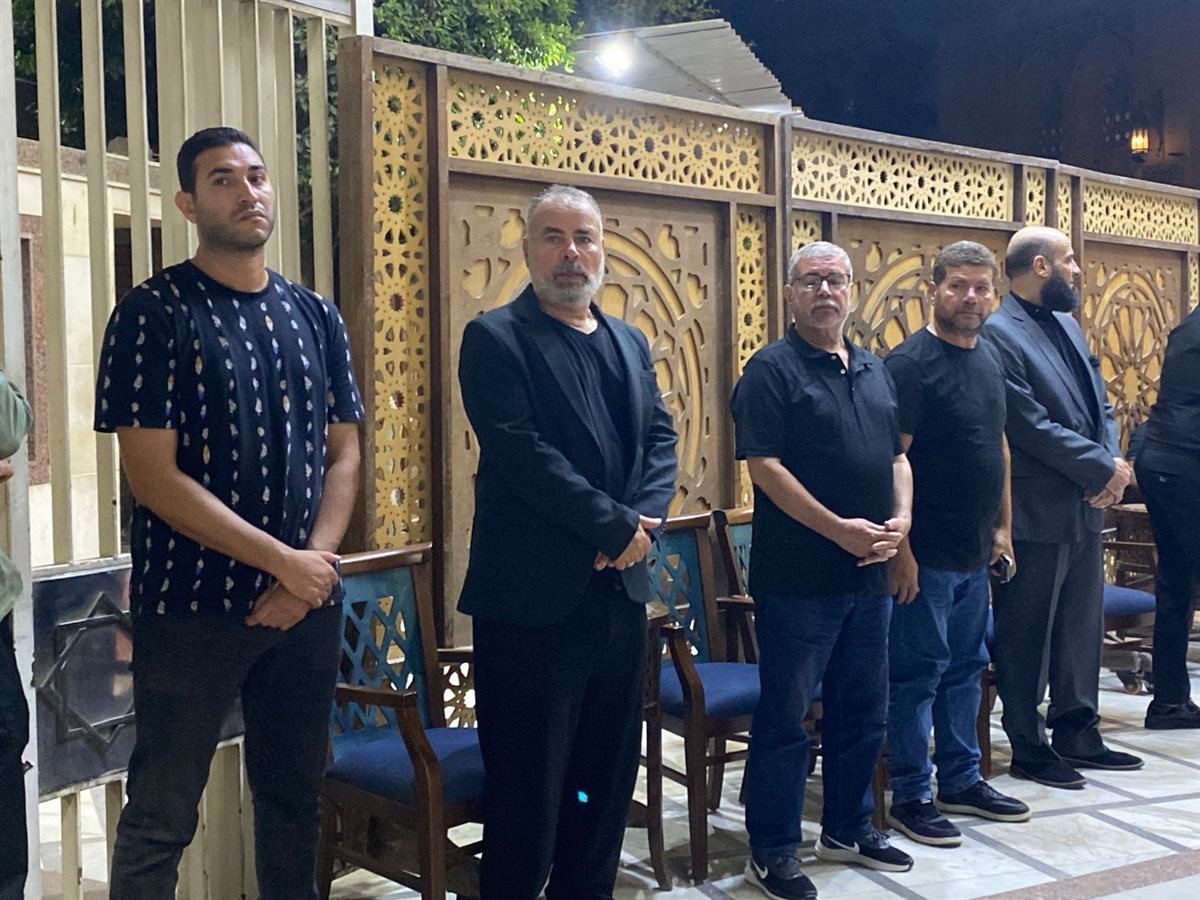 <strong>عزاء والدة صبحي خليل</strong>