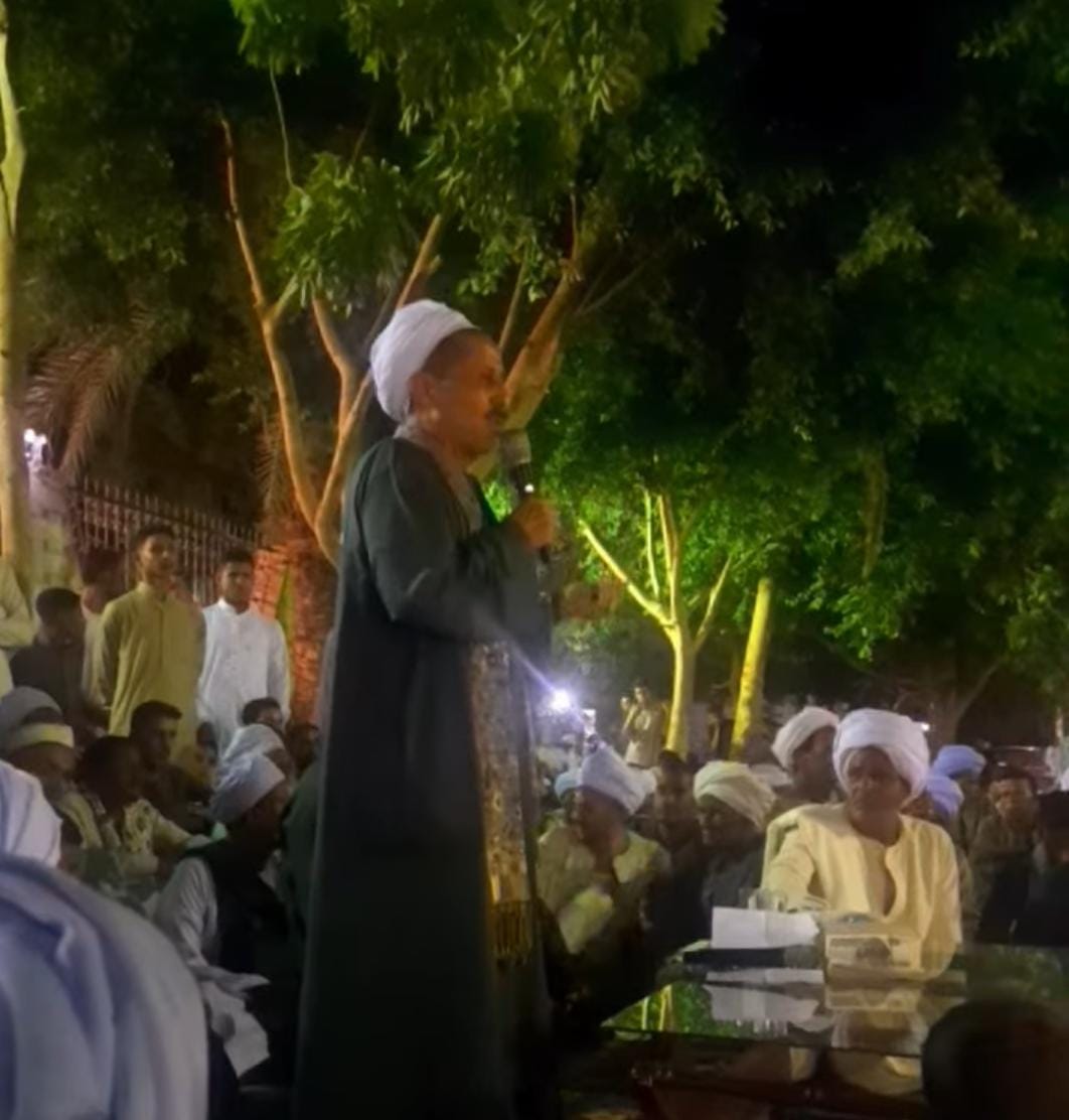 شاهد ليلة الصلح بنجع العرب.. قبيلة الرشايدة تُسدل الستارعلى نزاع أبناءعمومة بـبلي&nbsp;