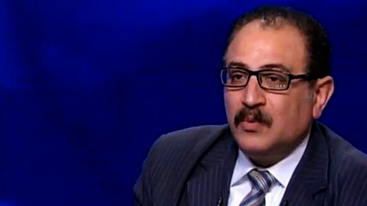<strong>الدكتور طارق فهمي أستاذ العلوم السياسية</strong>