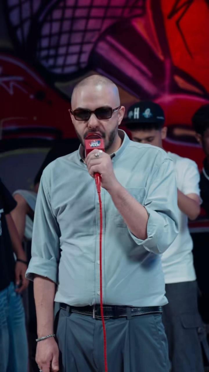 <strong>برنامج “مايك فليكس”</strong>