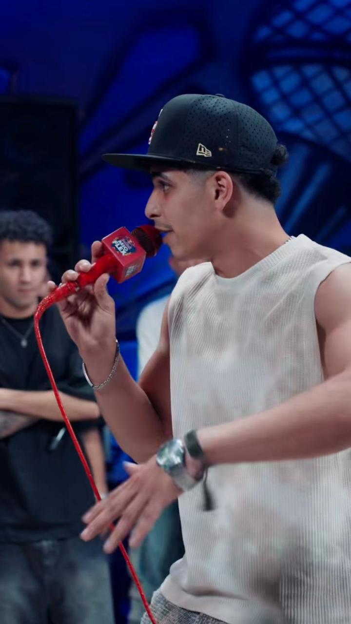 <strong>برنامج “مايك فليكس”</strong>