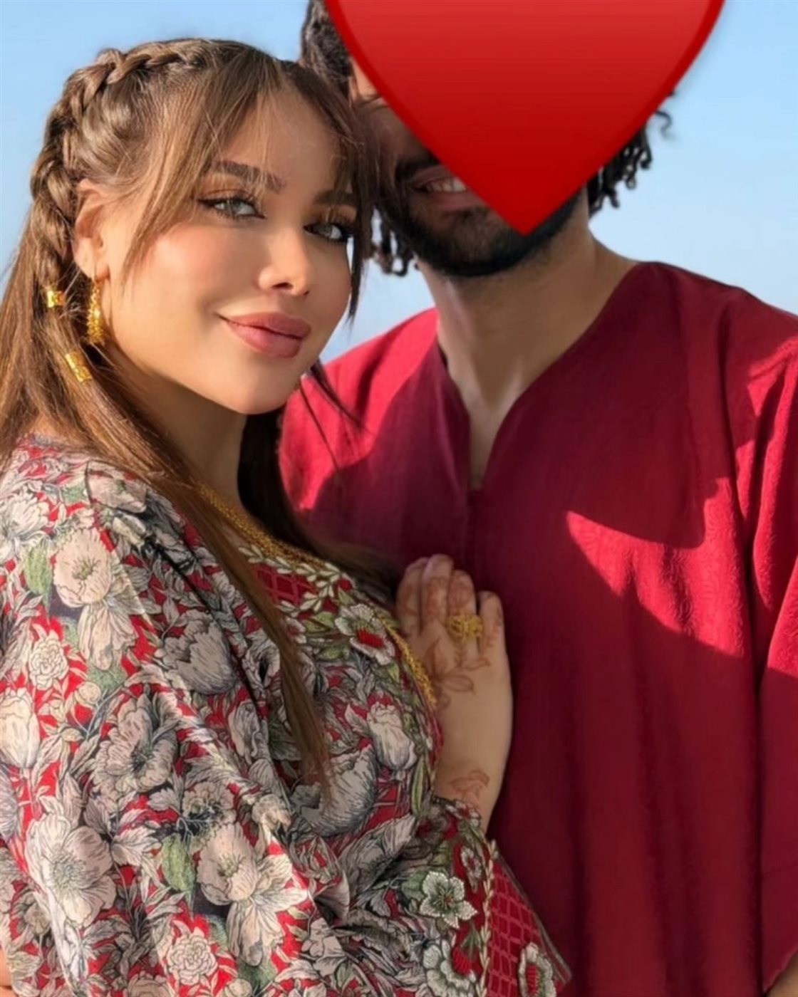 حنان زوجة محمد النني الثانية