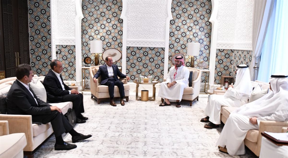 الرئيس السيسي وولي العهد السعودي يؤكدان رفض أية محاولات لتهجير الفلسطينيين من أرضهم