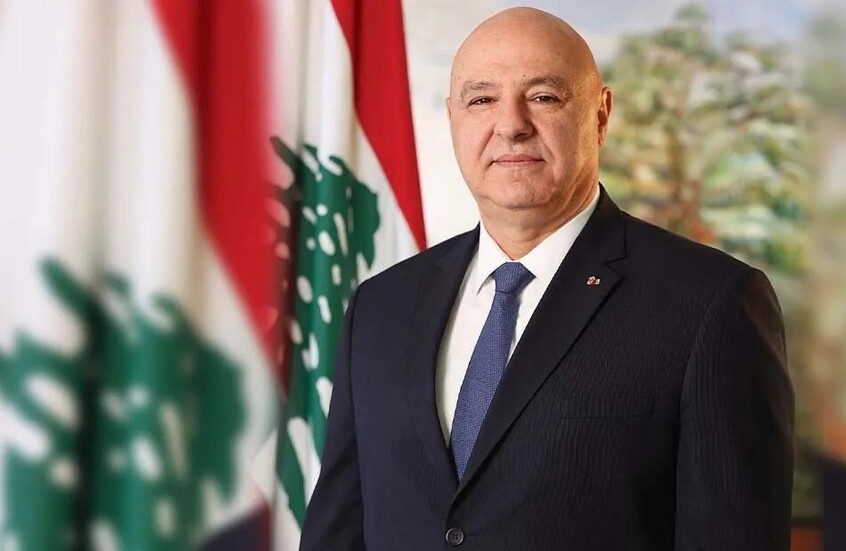 <strong>الرئيس اللبناني يؤكد ضبط الحدود مع سوريا</strong>