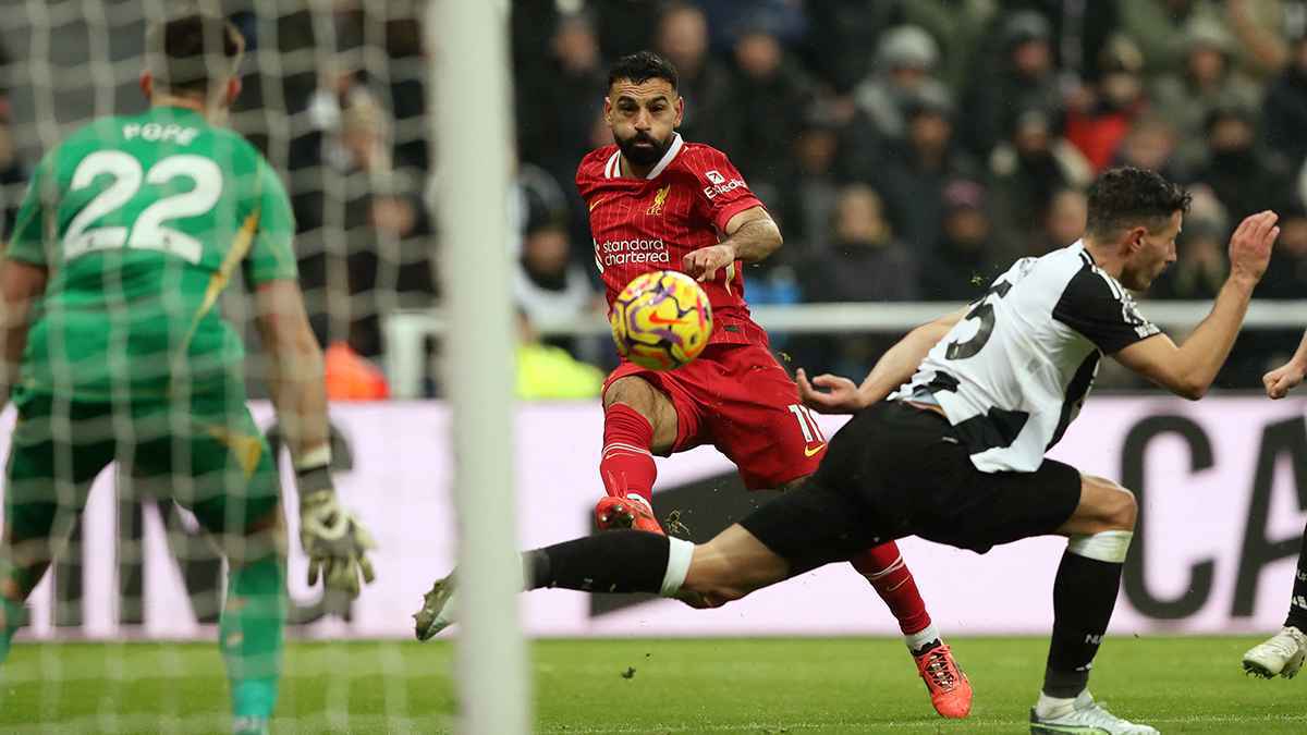 محمد صلاح أمام نيوكاسل