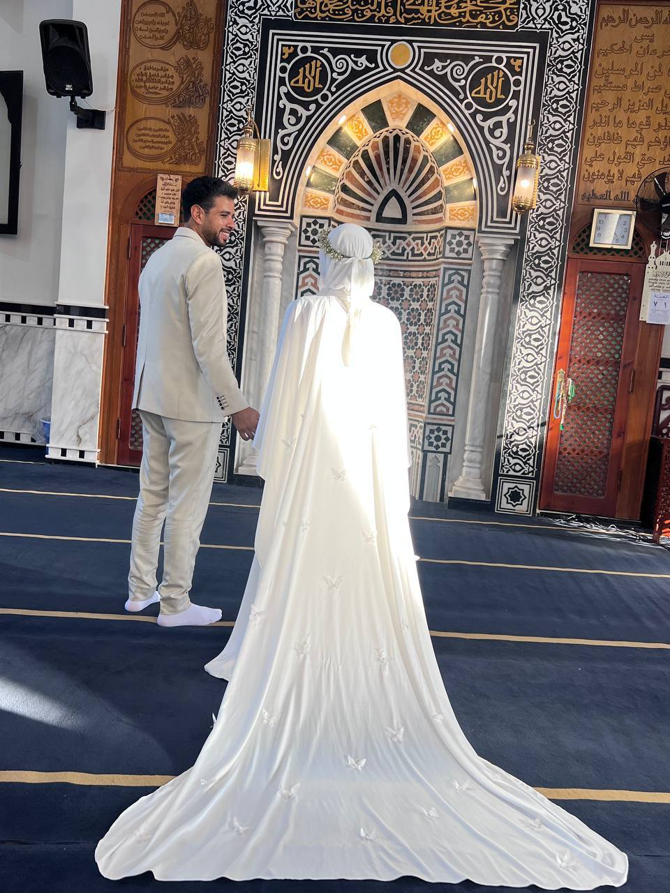 العروسين