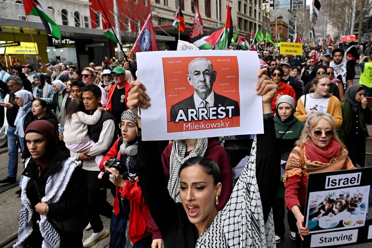 <strong>خروج عشرات الآلاف في أكثر من 40 مظاهرة بأستراليا تضامنًا مع فلسطين</strong>