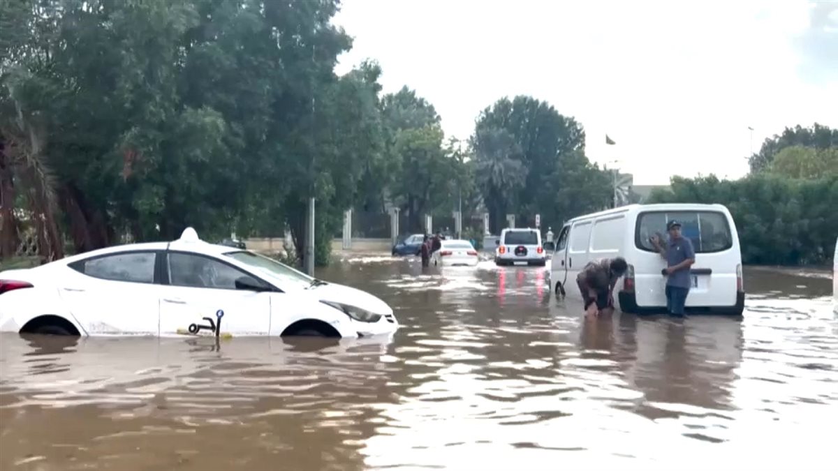 أمطار غزيرة تضرب مكة والمدينة&nbsp;