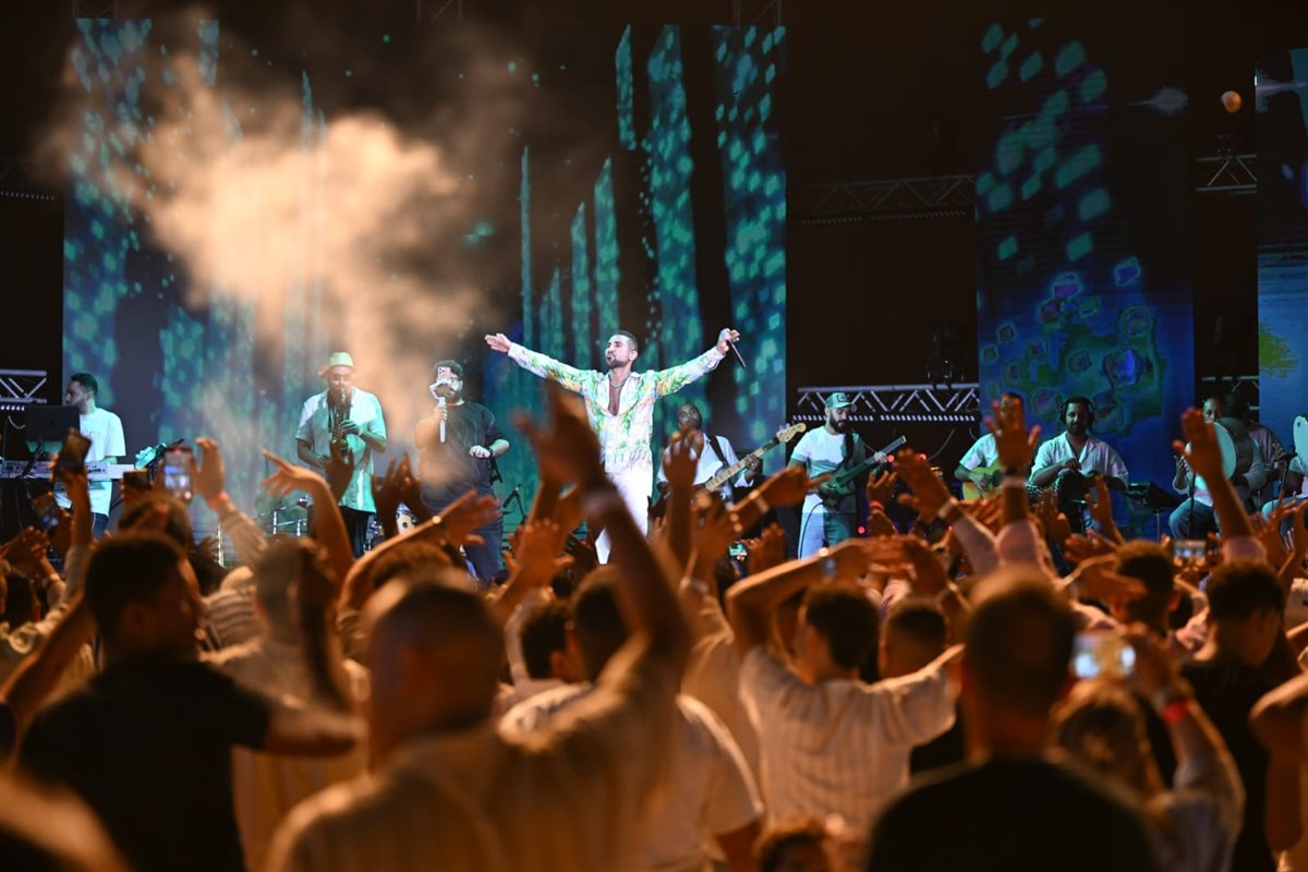 <strong>أحمد سعد</strong>