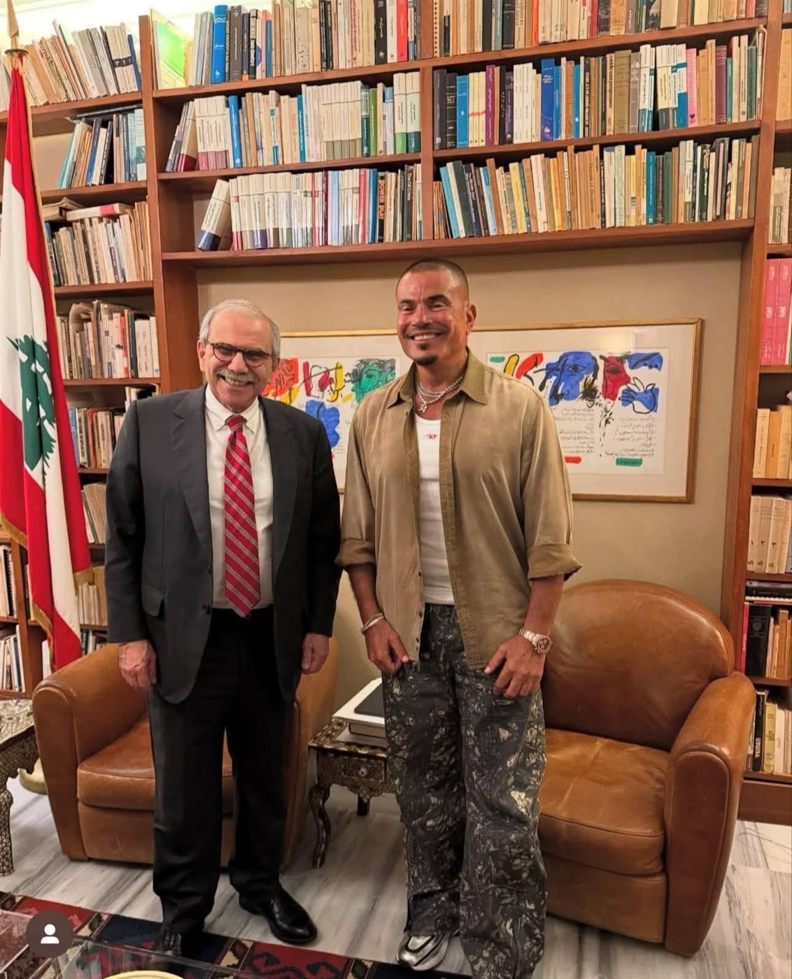 <strong>عمرو دياب ورئيس الوزراء اللبناني</strong>
